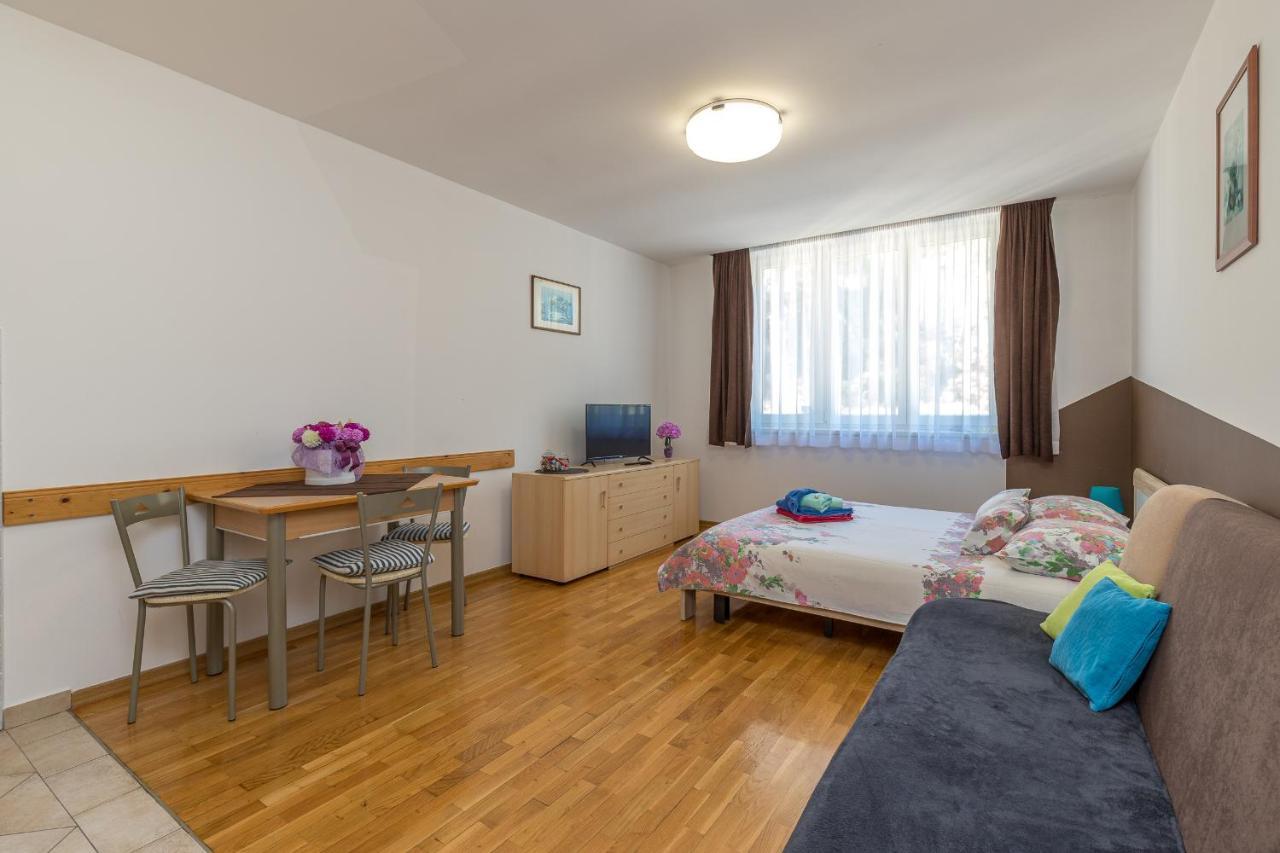 Apartments Vasic Póla Kültér fotó